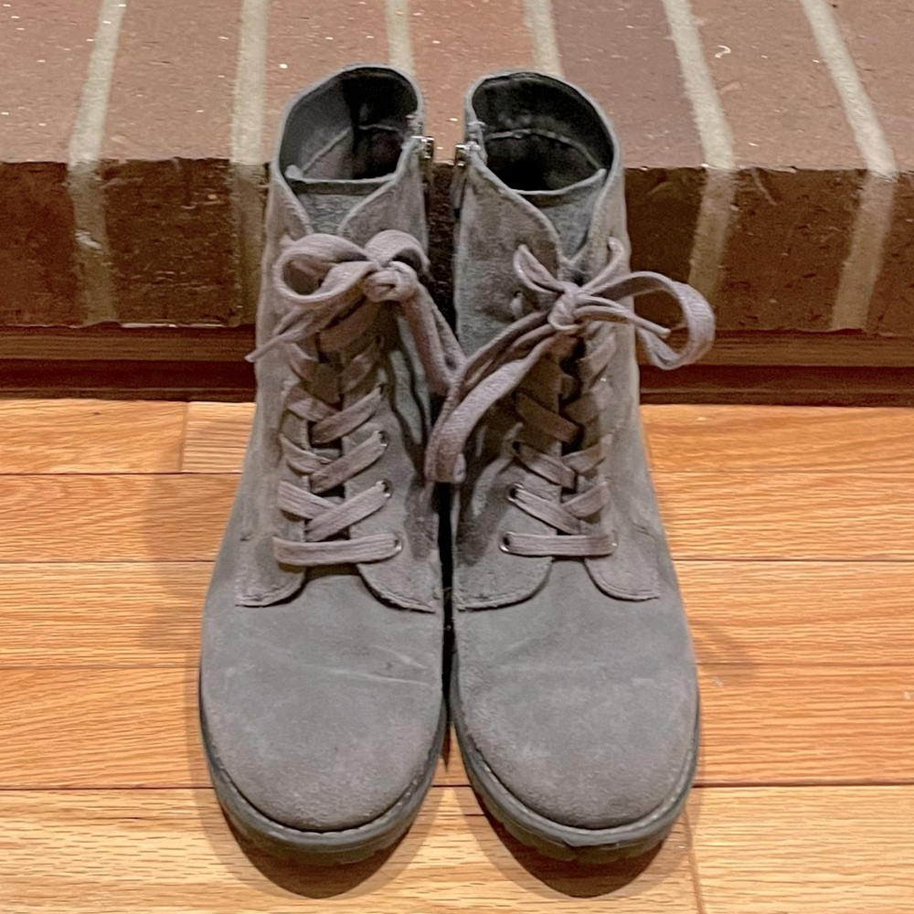 Bjorndal Suede Sasha Ankle Boots Sz 9
